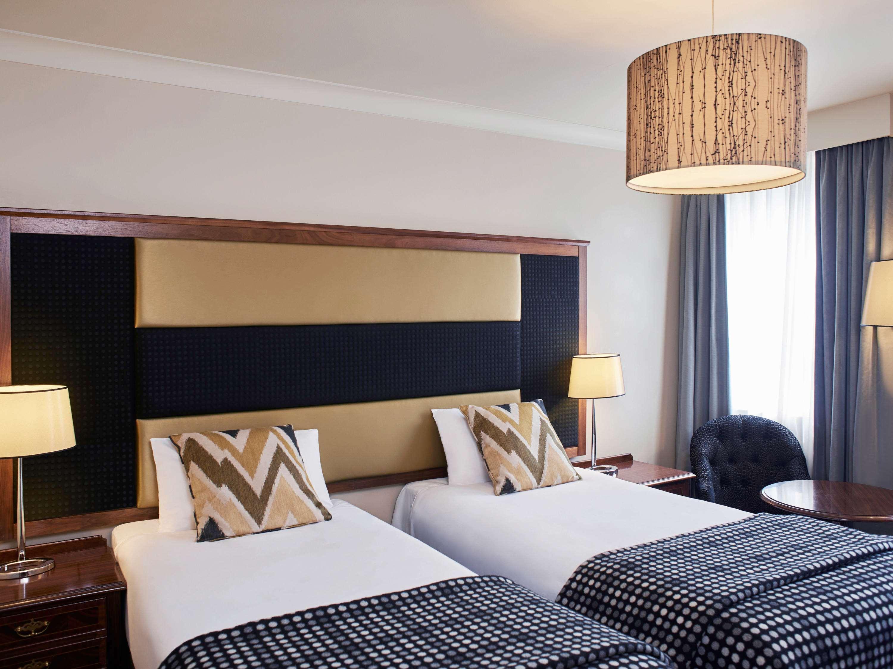 Mercure Exeter Southgate Hotel Buitenkant foto