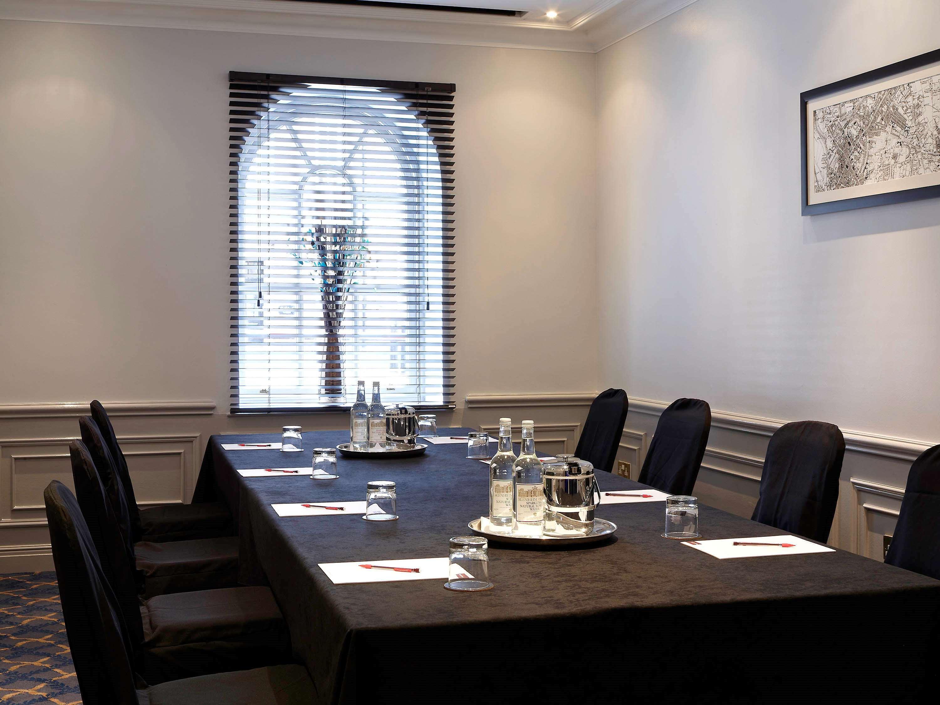 Mercure Exeter Southgate Hotel Buitenkant foto